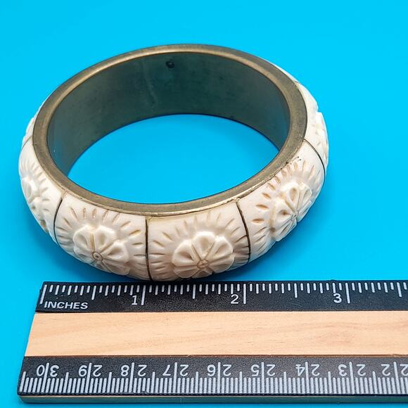 Vintage Carved Celluloid Wide Bangle Bracelet, Brass Inside, 8 Inches - Picture 7 of 10